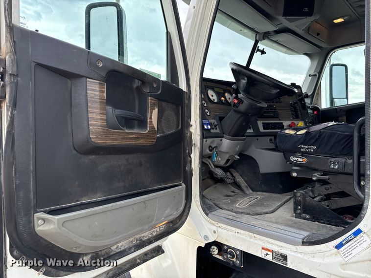 image for item LF9998 2015 Freightliner Coronado 122 semi truck