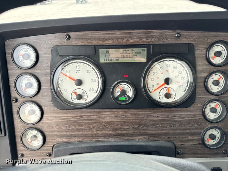 image for item LF9998 2015 Freightliner Coronado 122 semi truck