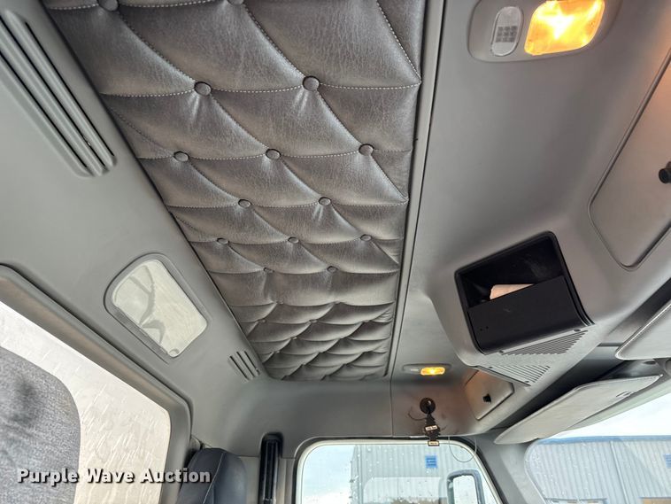 image for item LF9998 2015 Freightliner Coronado 122 semi truck