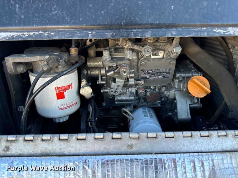 image for item MV9056 2019 Volvo VNL semi truck