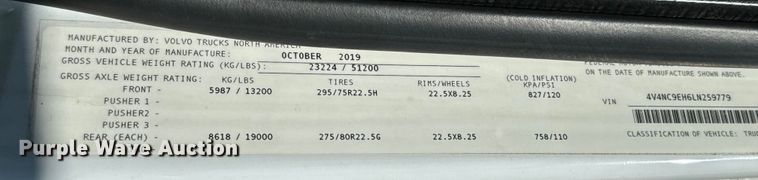 image for item MV9057 2020 Volvo VNL semi truck