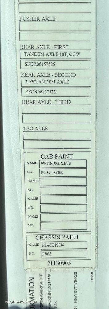 image for item MV9057 2020 Volvo VNL semi truck