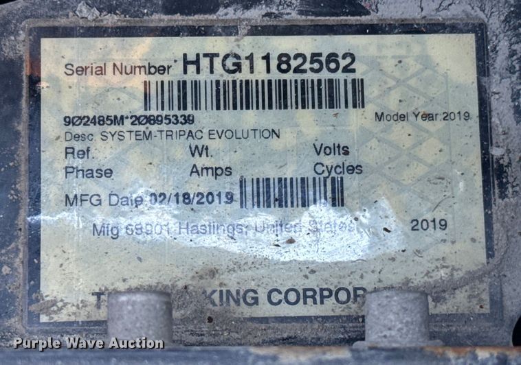 image for item MV9058 2020 Volvo VNL semi truck