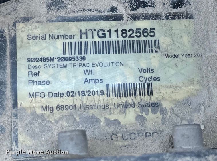 image for item MV9059 2020 Volvo VNL semi truck