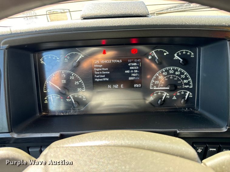 image for item MV9059 2020 Volvo VNL semi truck