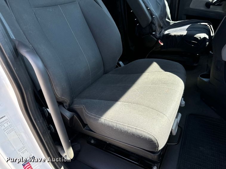 image for item MV9061 2020 Freightliner Cascadia PT126SLP semi truck