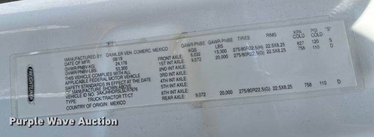 image for item MV9061 2020 Freightliner Cascadia PT126SLP semi truck