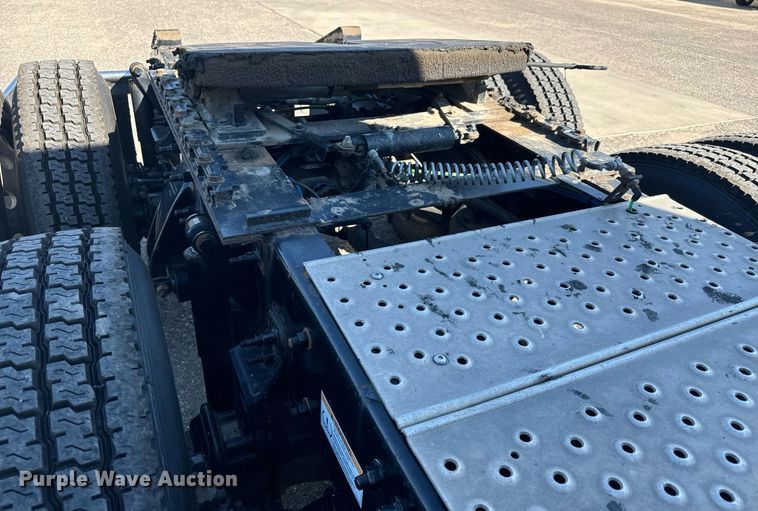 image for item MV9087 2019 Freightliner Cascadia semi truck