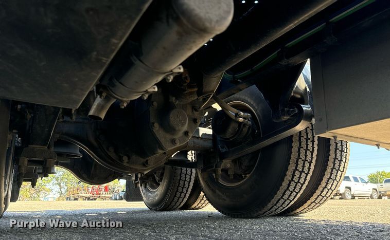 image for item MV9087 2019 Freightliner Cascadia semi truck