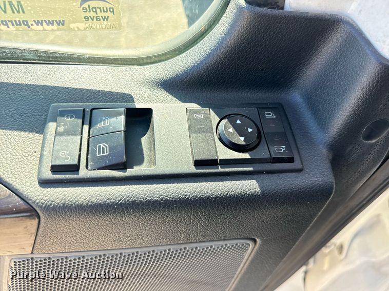 image for item MV9087 2019 Freightliner Cascadia semi truck