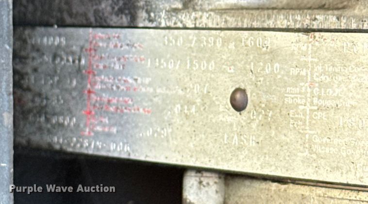 image for item NQ9732 1996 Freightliner  semi truck