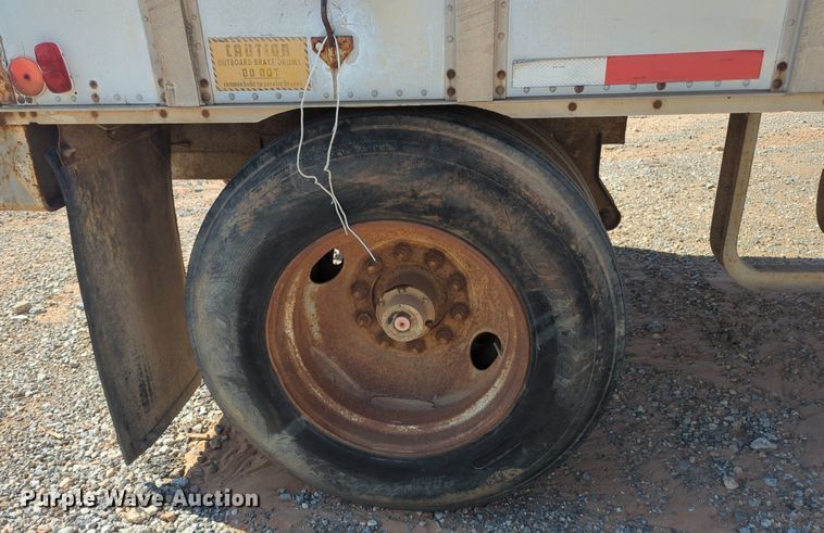 image for item NW9741 1972 Trail mobile dry van trailer