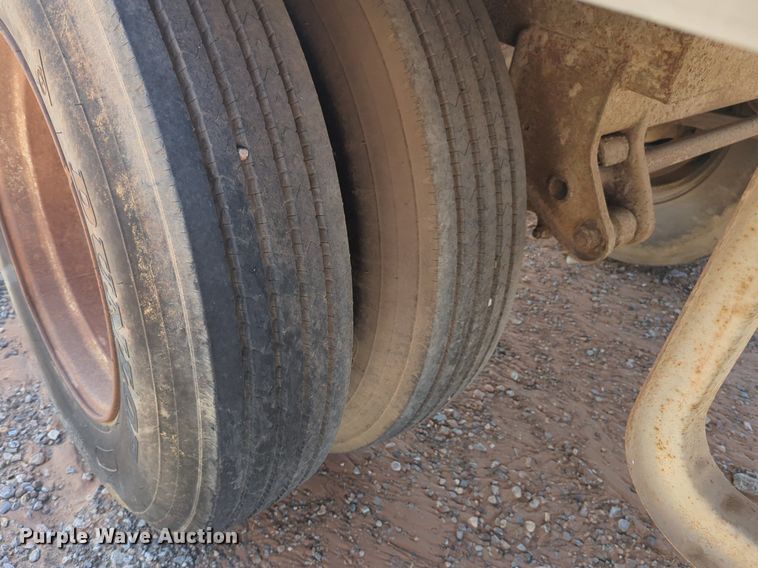 image for item NW9741 1972 Trail mobile dry van trailer