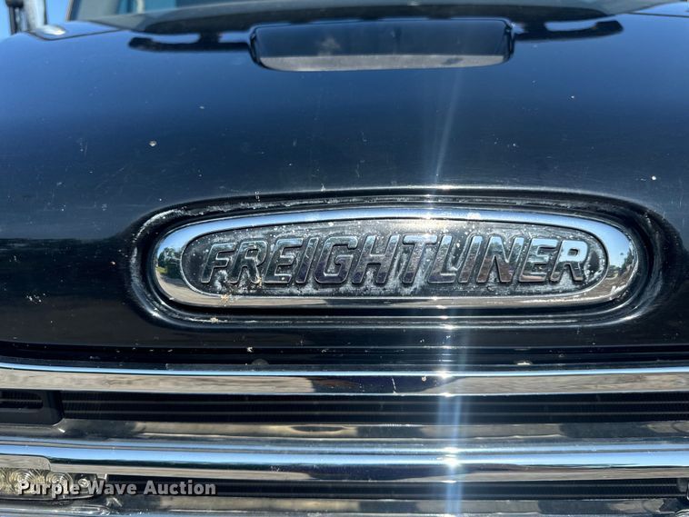 image for item OF9904 2019 Freightliner  Business Class M2 rollback truck