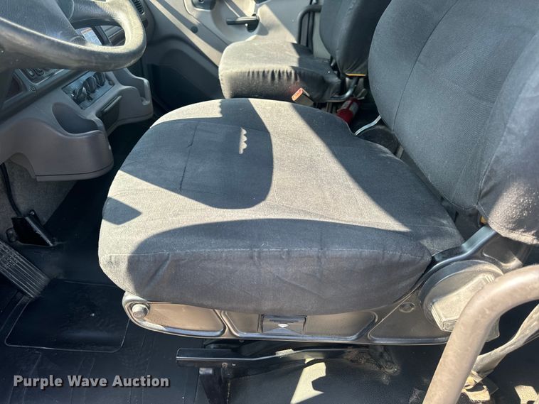 image for item OF9904 2019 Freightliner  Business Class M2 rollback truck