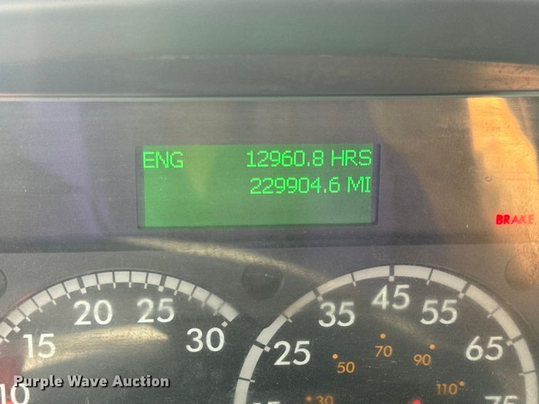 image for item OF9904 2019 Freightliner  Business Class M2 rollback truck