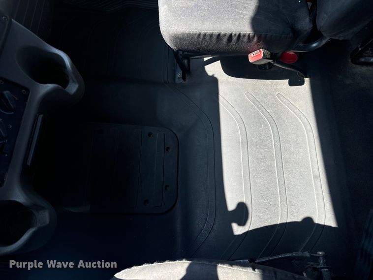 image for item OF9904 2019 Freightliner  Business Class M2 rollback truck