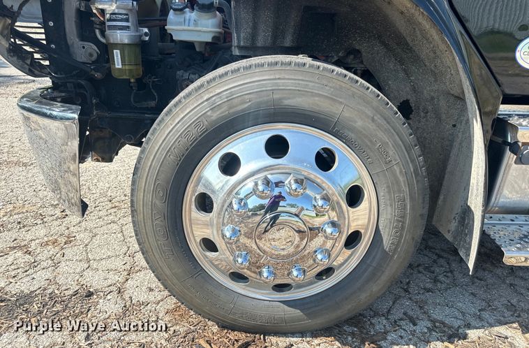 image for item OF9904 2019 Freightliner  Business Class M2 rollback truck