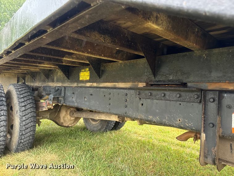 image for item OF9955 1993 Chevrolet  Kodiak C5500 dump flatbed truck