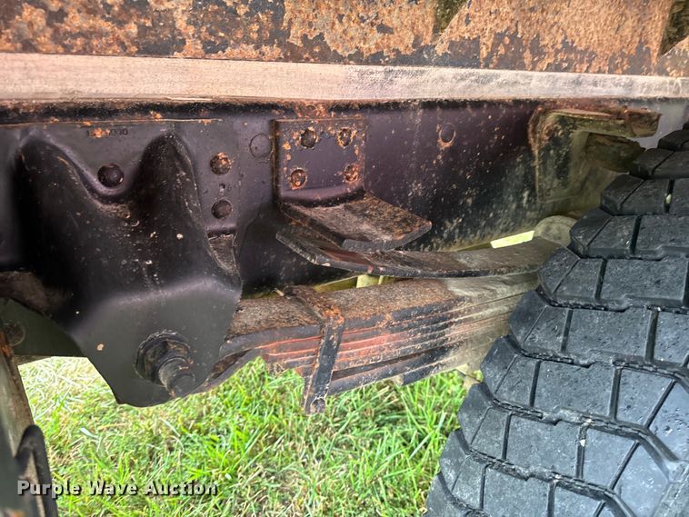 image for item OF9955 1993 Chevrolet  Kodiak C5500 dump flatbed truck