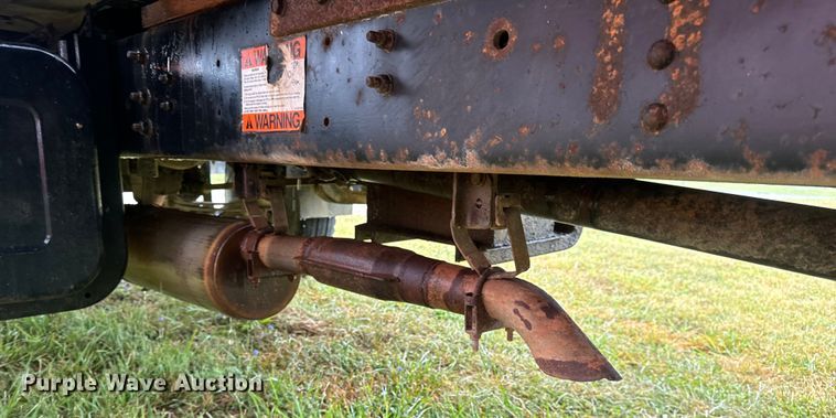 image for item OF9955 1993 Chevrolet  Kodiak C5500 dump flatbed truck