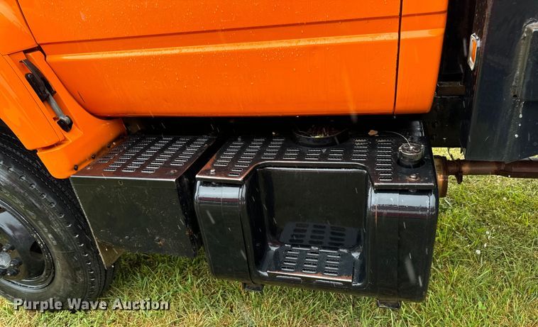 image for item OF9955 1993 Chevrolet  Kodiak C5500 dump flatbed truck