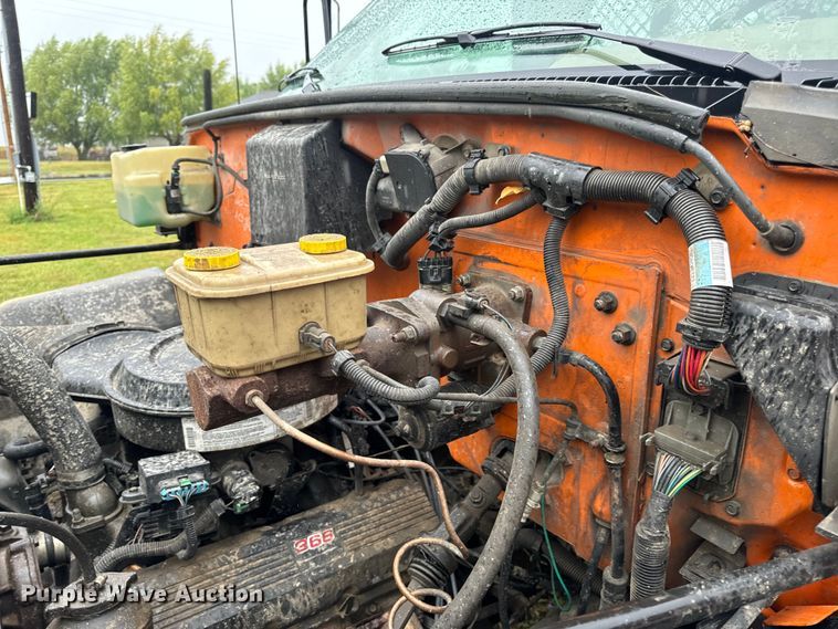 image for item OF9955 1993 Chevrolet  Kodiak C5500 dump flatbed truck