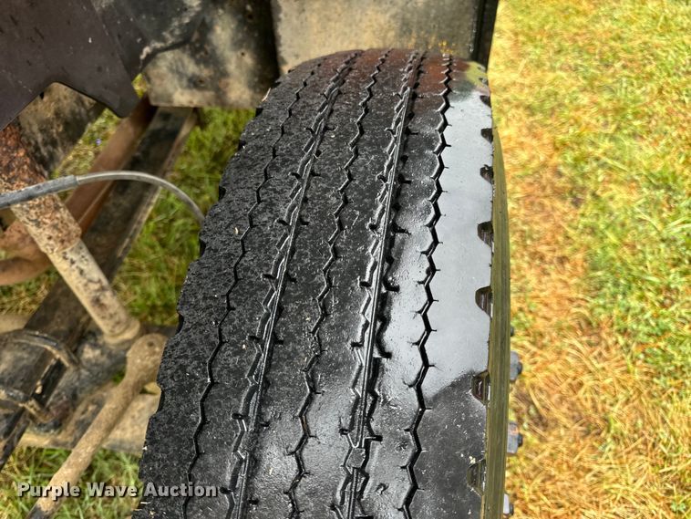 image for item OF9955 1993 Chevrolet  Kodiak C5500 dump flatbed truck