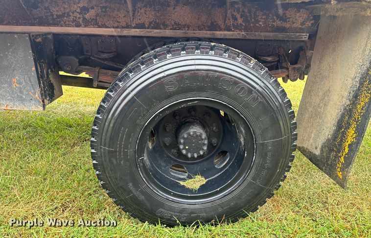 image for item OF9955 1993 Chevrolet  Kodiak C5500 dump flatbed truck