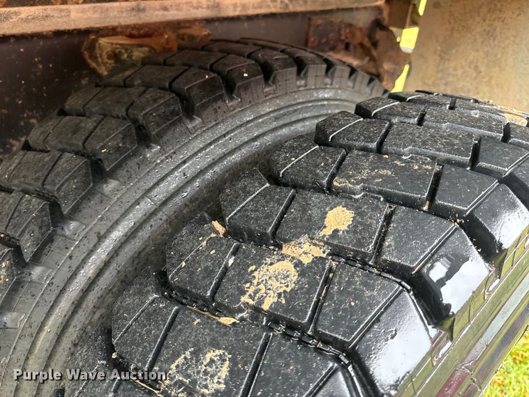 image for item OF9955 1993 Chevrolet  Kodiak C5500 dump flatbed truck