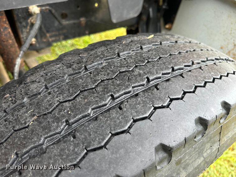 image for item OF9955 1993 Chevrolet  Kodiak C5500 dump flatbed truck