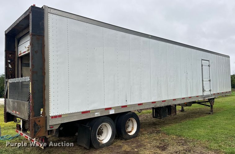 image for item OF9962 2007 Utility Trailer VS2RA refrigerated van trailer