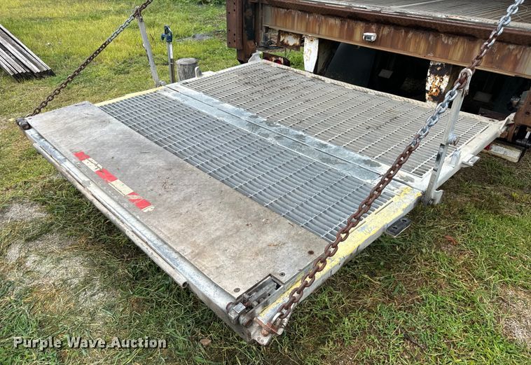 image for item OF9962 2007 Utility Trailer VS2RA refrigerated van trailer