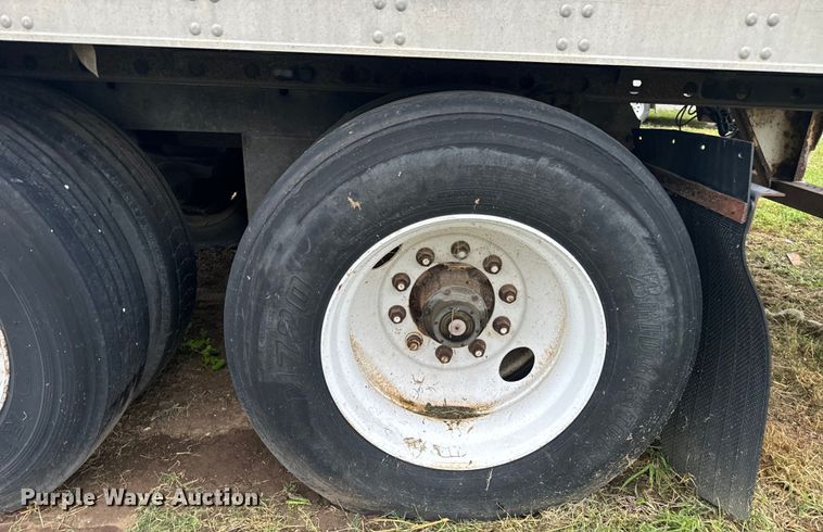 image for item OF9962 2007 Utility Trailer VS2RA refrigerated van trailer