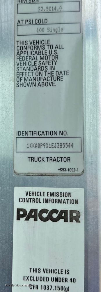 image for item OF9968 2014 Kenworth T660 semi truck