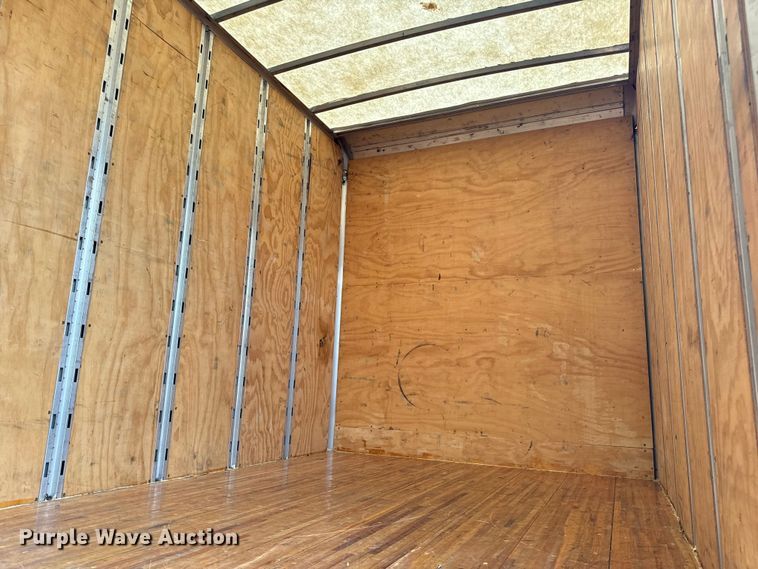 image for item OF9969 2013 Kenworth T660 box truck