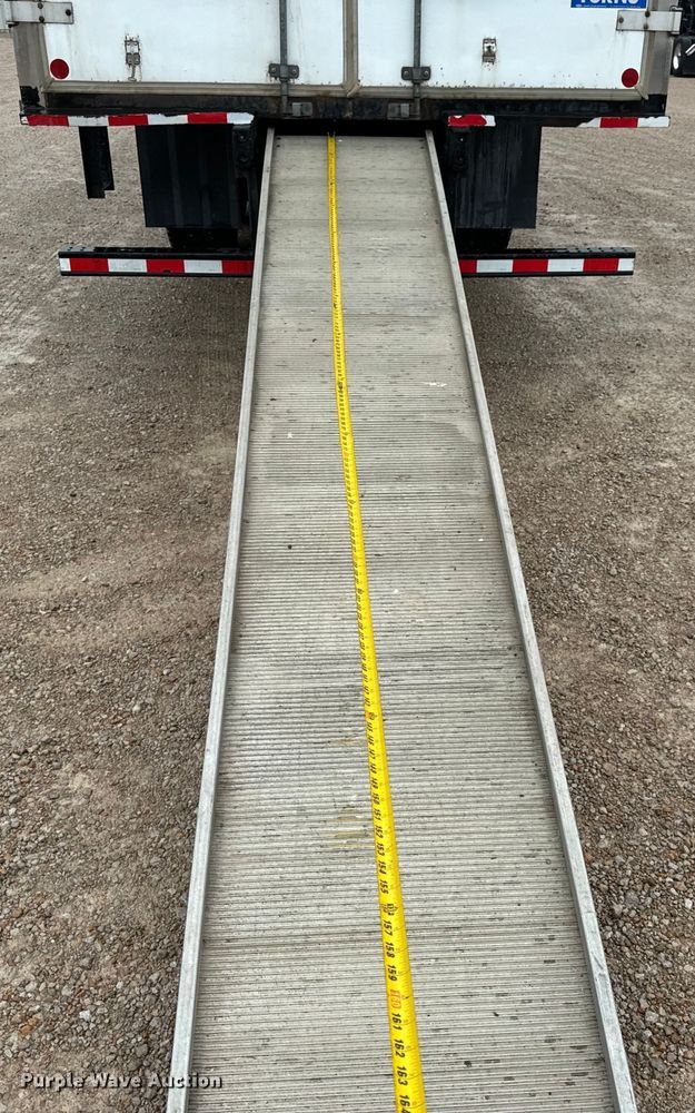 image for item OF9969 2013 Kenworth T660 box truck