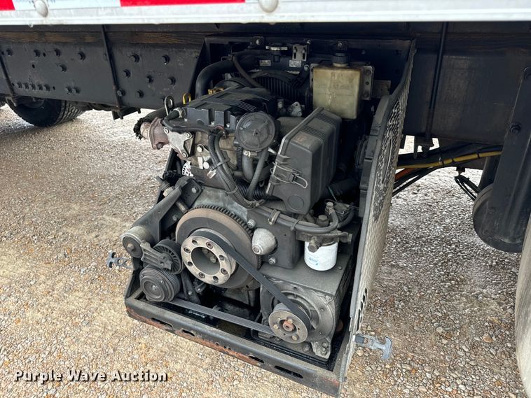 image for item OF9969 2013 Kenworth T660 box truck