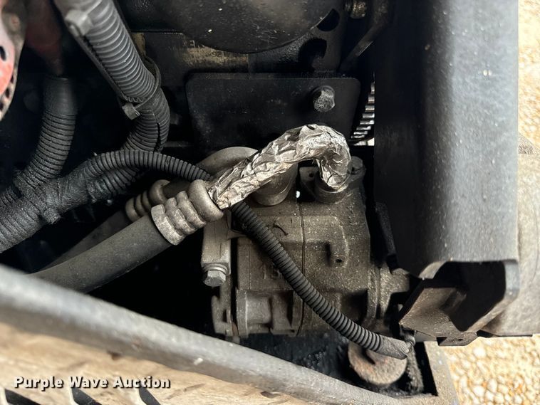 image for item OF9969 2013 Kenworth T660 box truck