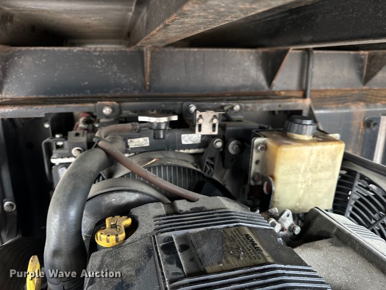 image for item OF9969 2013 Kenworth T660 box truck