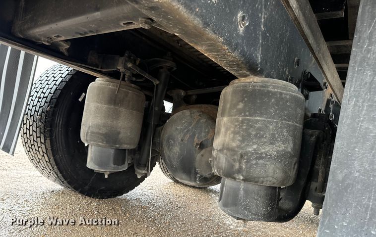 image for item OF9969 2013 Kenworth T660 box truck