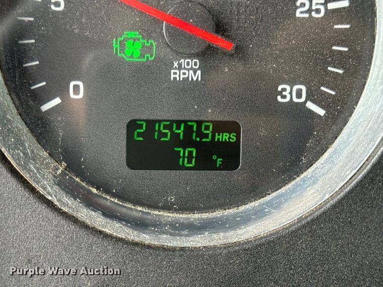 image for item OF9969 2013 Kenworth T660 box truck