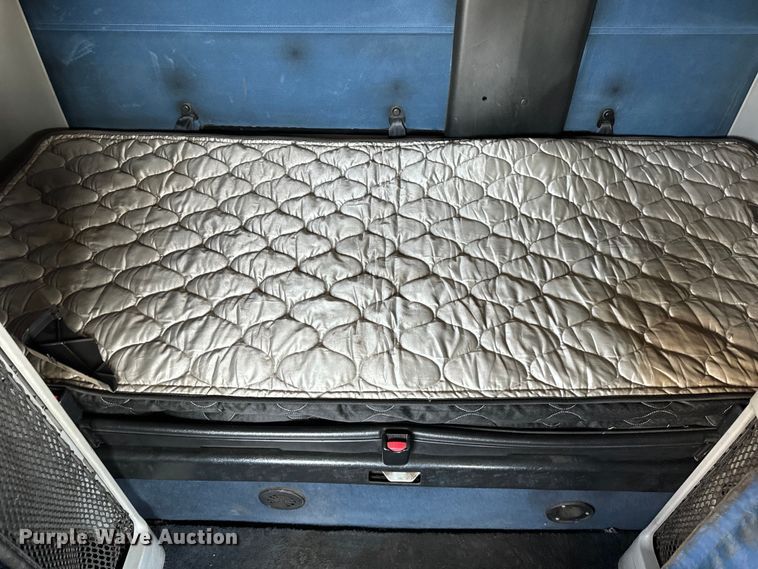 image for item OG9598 2004 Freightliner  CL120 semi truck