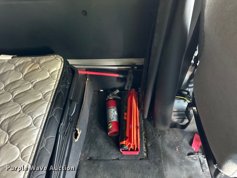 image for item OG9599 2007 Freightliner  Columbia  semi truck