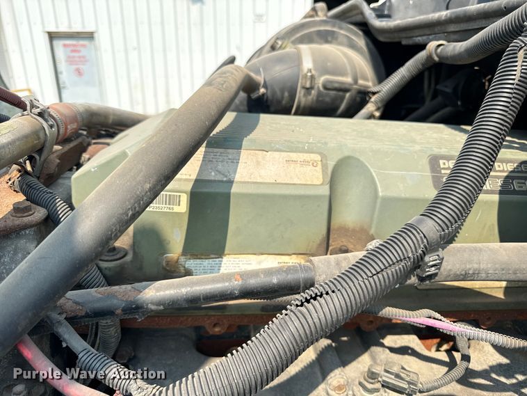 image for item OG9599 2007 Freightliner  Columbia  semi truck