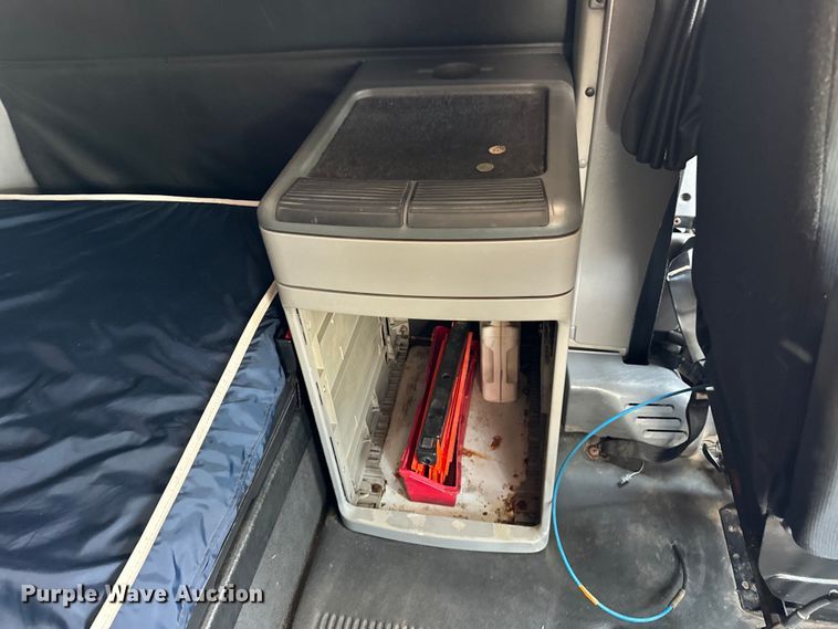 image for item OG9600 2005 Freightliner  Columbia semi truck