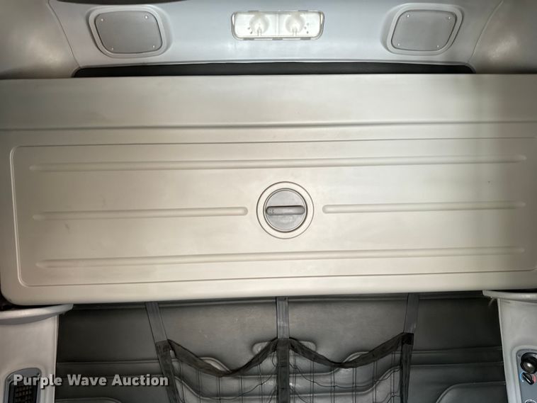 image for item OG9600 2005 Freightliner  Columbia semi truck