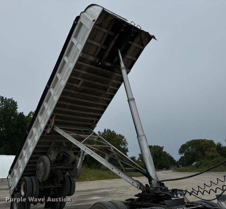 image for item OG9624 1986 CMC end dump trailer