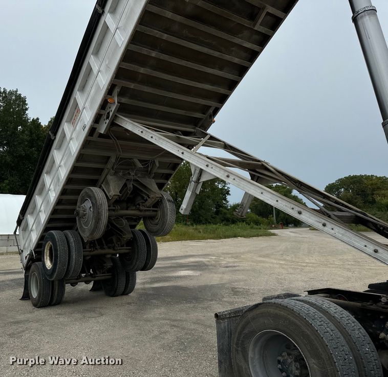 image for item OG9624 1986 CMC end dump trailer