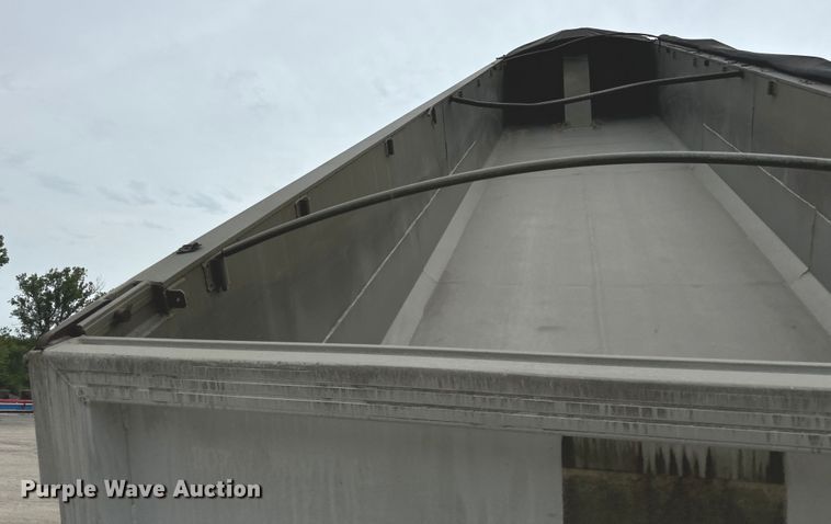 image for item OG9624 1986 CMC end dump trailer